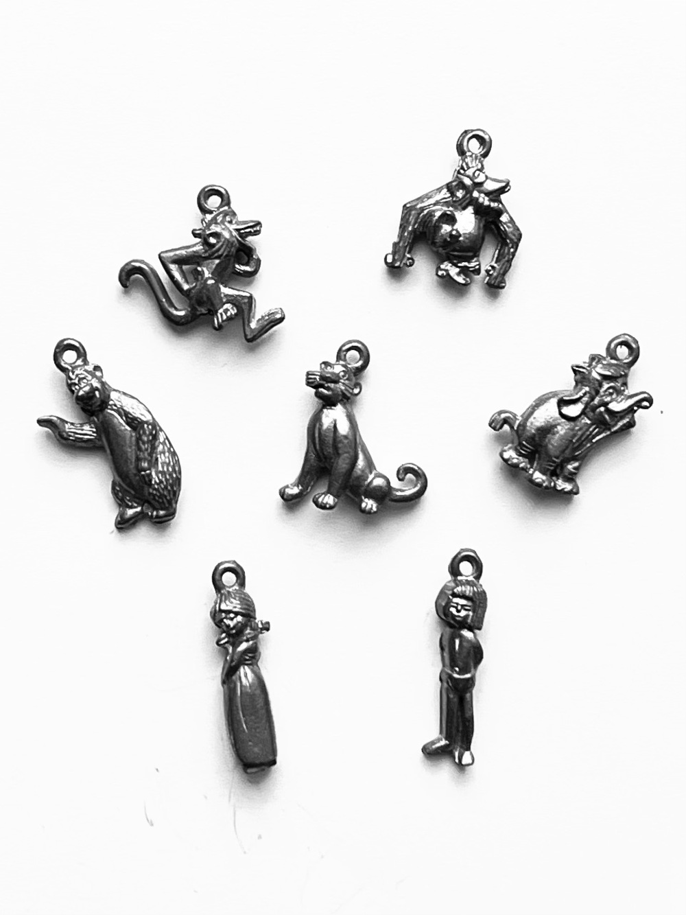 VINTAGE 1963 WALT DISNEY JUNGLE BOOK CHARMS — 7 Pieces